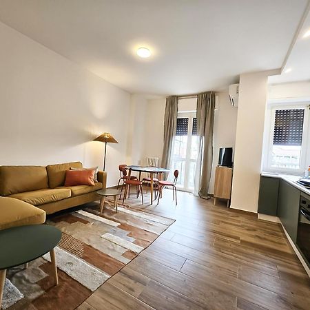Hbhall Linate Apartment Milão Exterior foto