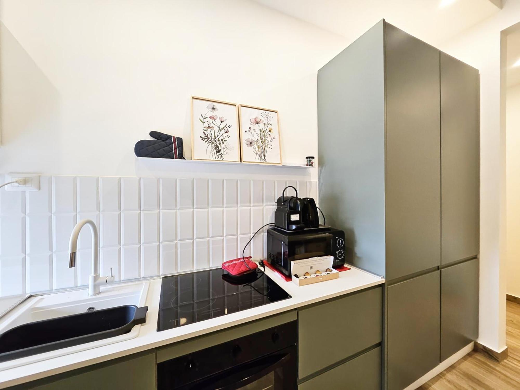 Hbhall Linate Apartment Milão Exterior foto